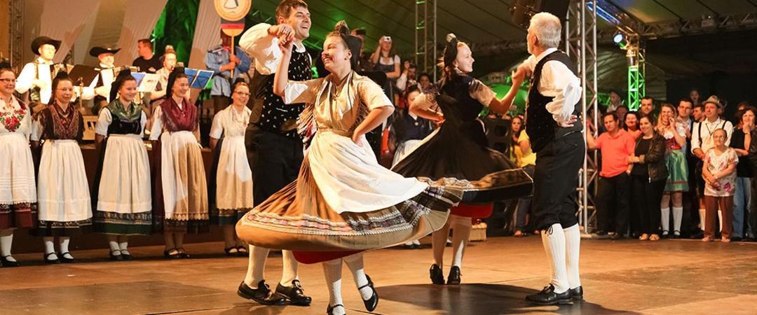 Quartos Proximos A Oktoberfest, Em 布卢梅瑙 外观 照片