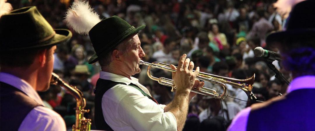 Quartos Proximos A Oktoberfest, Em 布卢梅瑙 外观 照片